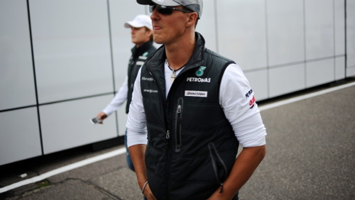 Michael Schumacher zaoferował FIA swoją pomoc w tworzeniu nowych reguł dotyczących tzw. team orders. Zespoły występujące w Formule 1 skarżą się bowiem na niejasność dotychczasowych zasad a Niemiec chciałby wykorzystać swoje doświadczenie.