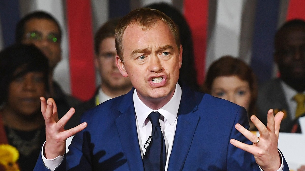 Lider brytyjskiej partii Liberalnych Demokratów Tim Farron zapowiedział wczoraj wieczorem, że jego ugrupowanie będzie zabiegać o organizację drugiego referendum ws. wyjścia kraju z Wielkiej Brytanii. - Chcę, żebyście mieli prawo wyboru swojej przyszłości - przekonywał.