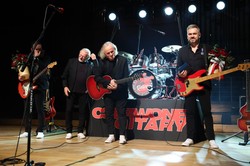 6,5 tys. koncertów i 60 lat na scenie. Czerwone Gitary z medalami Gloria Artis