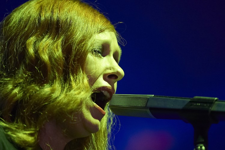 Kasia Nosowska podczas koncertu w trzecim dniu Open'er Festiwalu