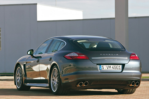 Porsche Panamera - Sportowa limuzyna dla rodziny i biznesu