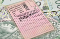 Sejm kończy prace nad wdrożeniem przepisów UE ws. praw jazdy