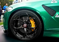 Oto Alfa Romeo 6C i nowa Giulia GTA. Włosi jadą na ostro