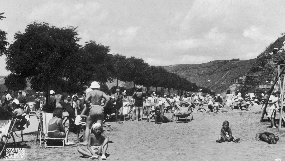 Plaża w Zaleszczykach, przedwojennym biegunie ciepła Polski