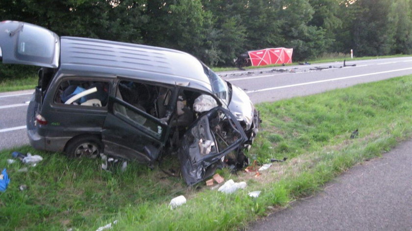 Makabryczny wypadek w Małopolsce. 21-latka nie żyje, 4 osoby ranne