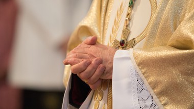 tarnów: ruszył proces biskupa oskarżonego o tuszowanie pedofilii