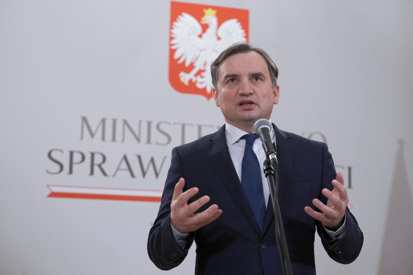 Warszawa, 15.01.2021. Minister sprawiedliwości, prokurator generalny Zbigniew Ziobro podczas konferencji prasowej, 15 bm. w siedzibie resortu w Warszawie. Temat konferencji: Projekt ustawy o ochronie wolności słowa w Internecie. (jm) PAP/Mateusz Marek