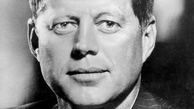 Krwawe sekrety. Jak Kennedy i CIA ubijali interesy z mafią