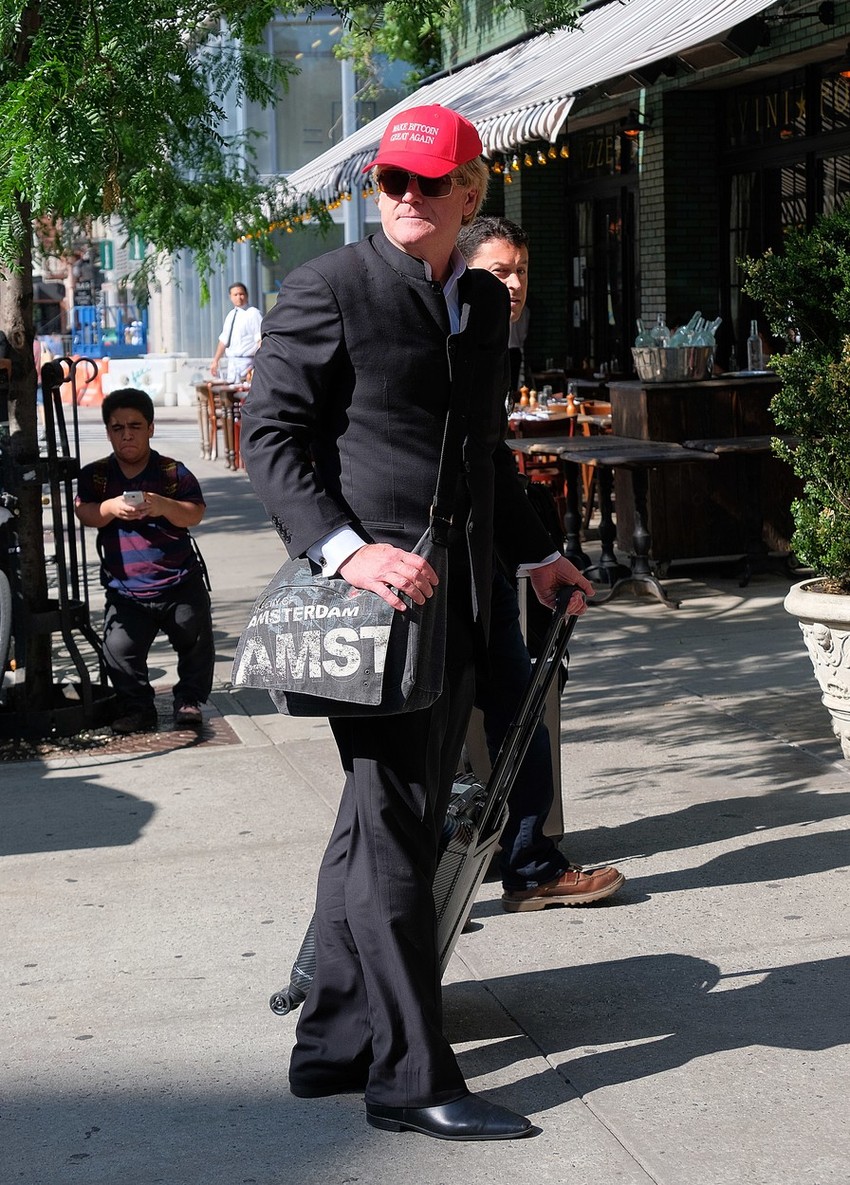 Previše kontroverzan da ostane direktor kompanije - Patrik Birn