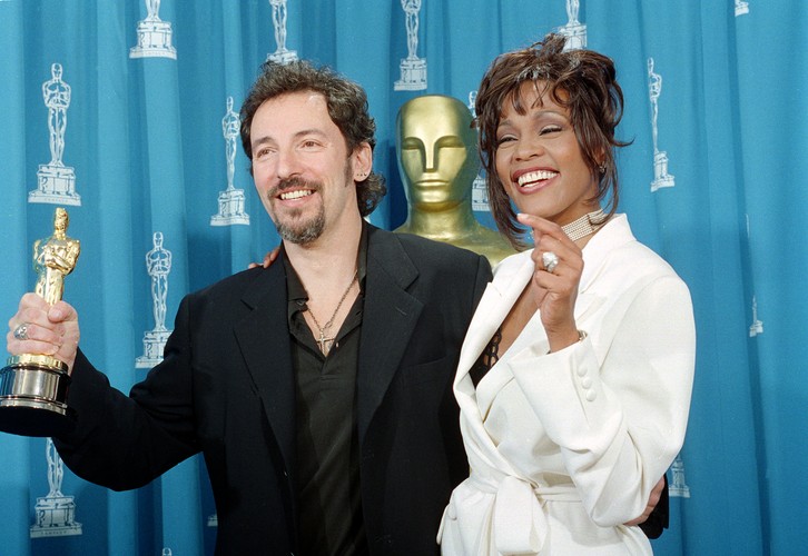 Bruce Springsteen i Whitney Houston w 1994 roku