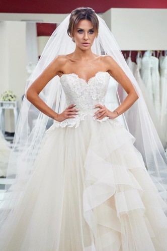 Natalia Siwiec w programie 'Salon Sukien Ślubnych'