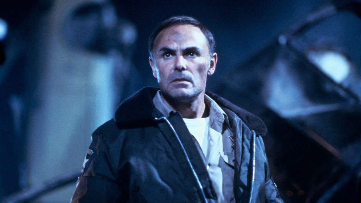 Zmarł John Saxon. Aktor znany ze swojej roli porucznika Dona Thomspona w "Koszmarze z ulicy Wiązów" miał 83 lata. Jego śmierć potwierdziła żona. W oświadczeniu przesłanym do amerykańskiej prasy podała, że przyczyną zgonu były komplikacje po zapaleniu płuc.