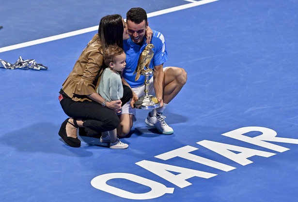 Roberto Bautista-Agut z żoną i dzieckiem