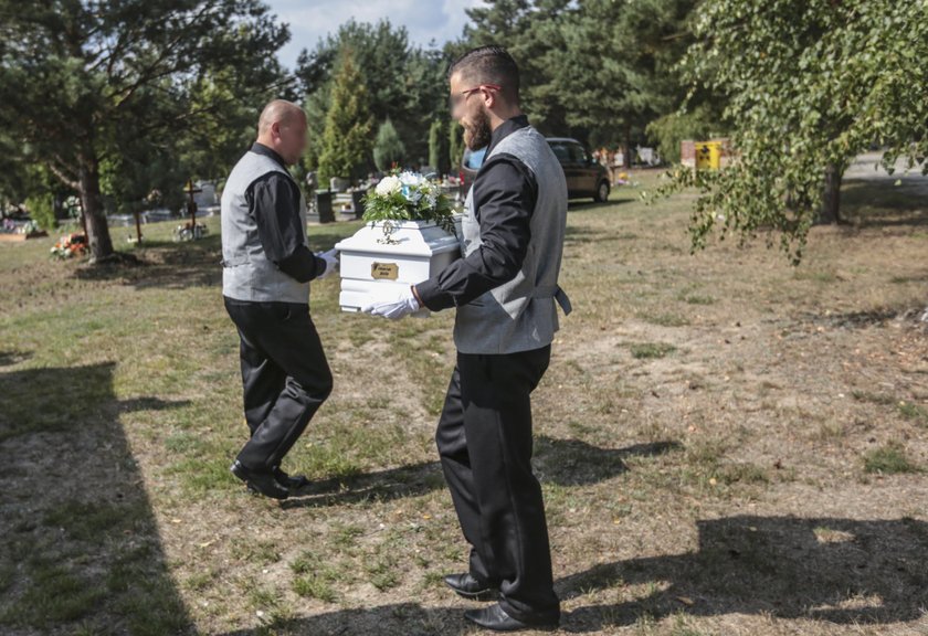 Ostatnie pożegnanie zabitego maluszka