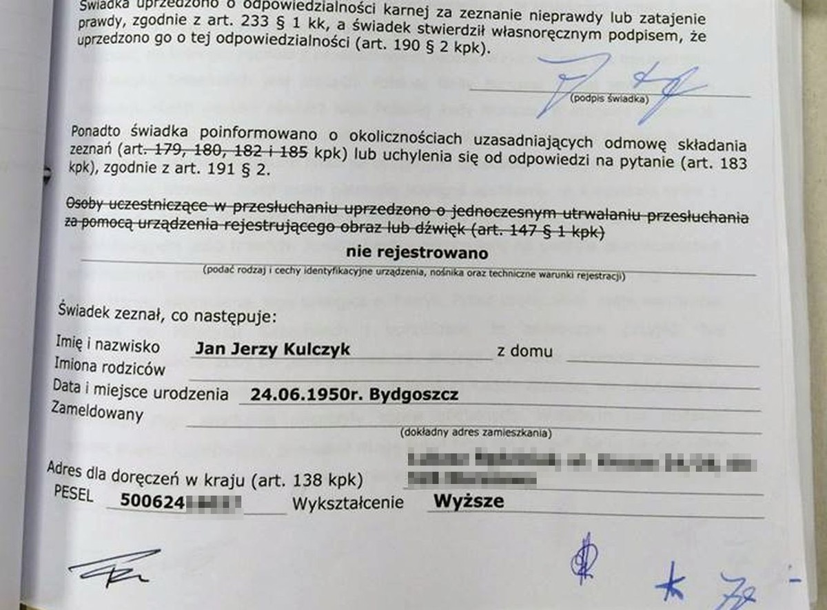 Biznesmen Zbigniew Stonoga opublikował akta prokuratorskie afery podsłuchowej. Na zdjęćiu protokół przesłuchania Jana Kulczyka