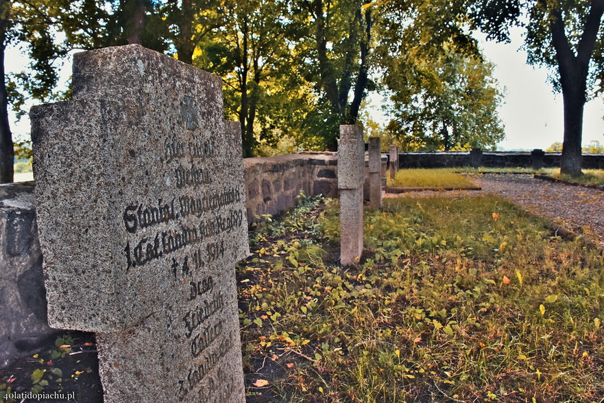 Cmentarz wojenny w Dubeninkach