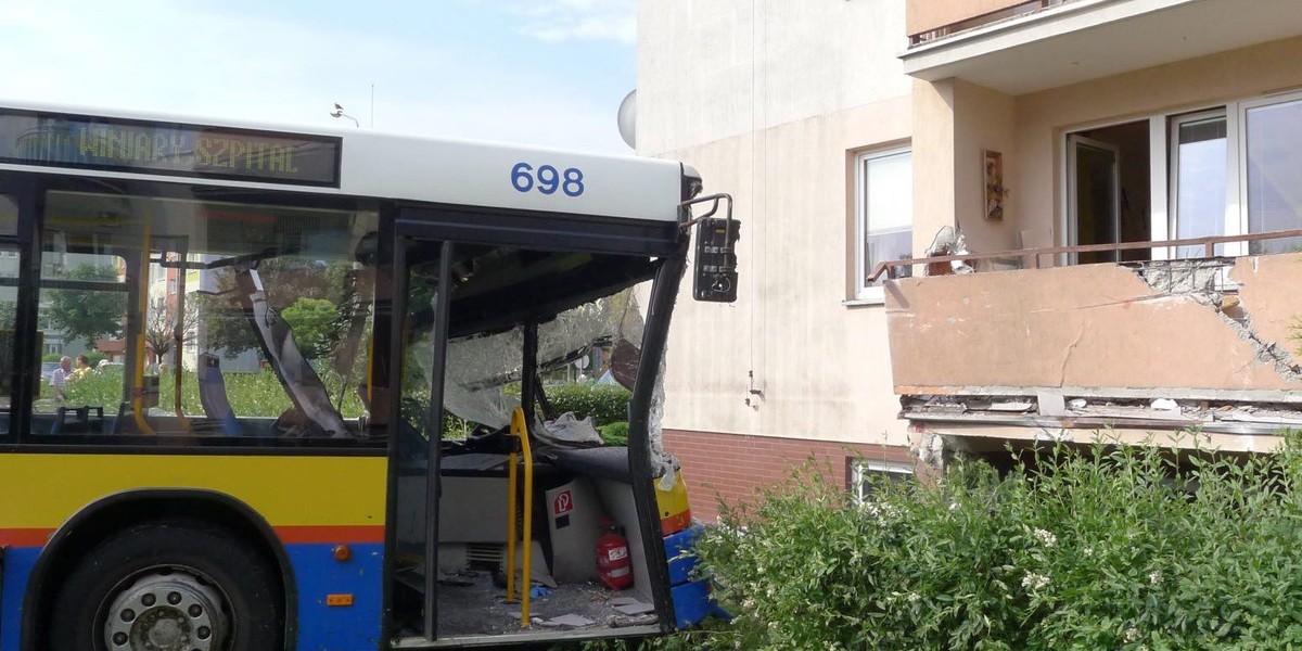 Wypadek autobusu w Płocku