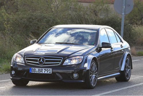 Mercedes C63 AMG 2011