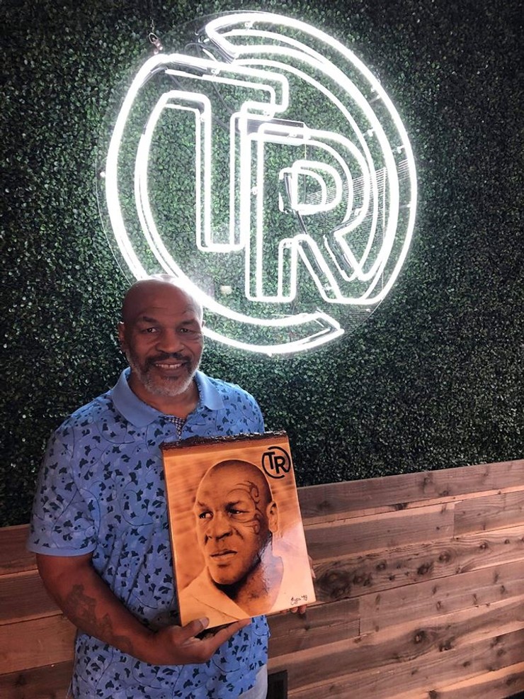 Gvozdeni Majk poželeo i dobio sliku pirografa iz Užica