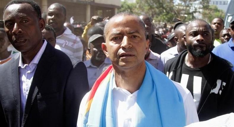 Democratic Republic of Congo's opposition Presidential candidate Moise Katumbi is escorted by his supporters in Lubumbashi, the capital of Katanga province of the Democratic Republic of Congo, May 11, 2016. 