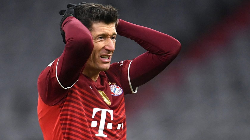 Kapitan reprezentacji Polski i zawodnik Bayernu Monachium nie ma jednak nic wspólnego z podejrzanymi aplikacjami i jego wizerunek został użyty nielegalnie.