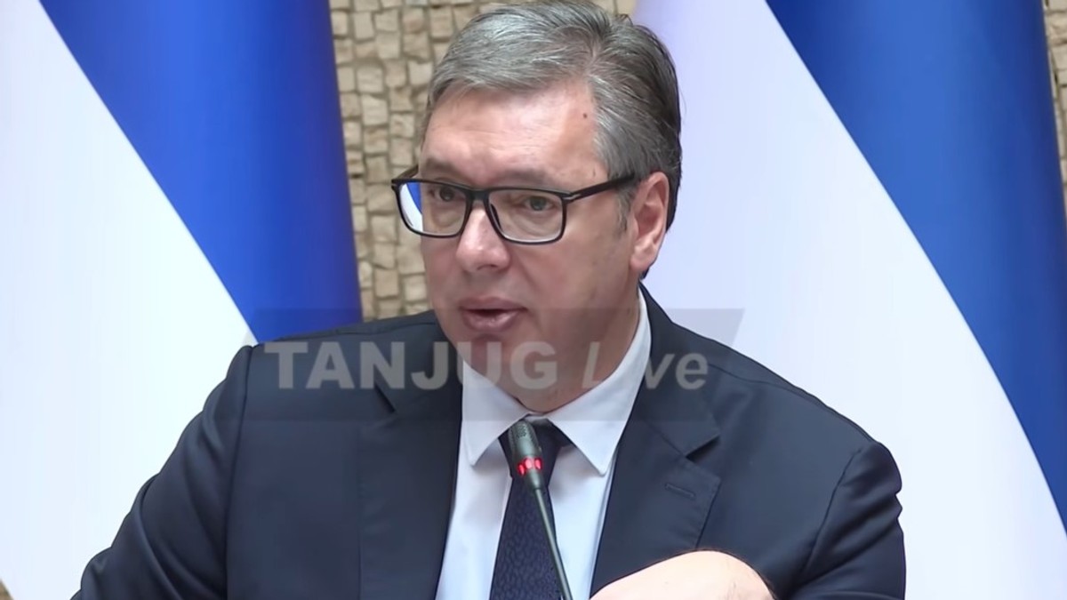 Aleksandar Vučić, sednica Vlade Srbije
