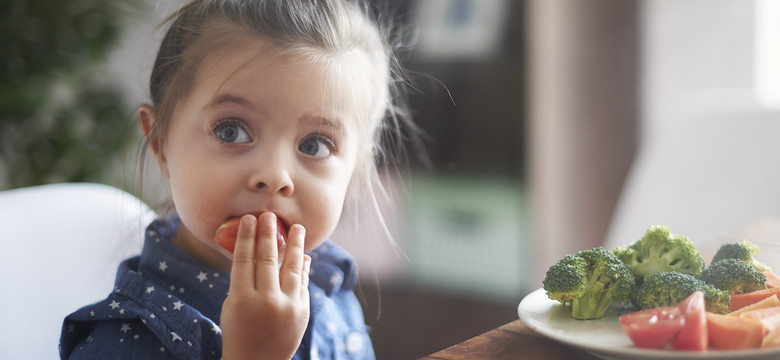 Jak dieta roślinna wpływa na dzieci? Nowe badania nie pozostawiają złudzeń