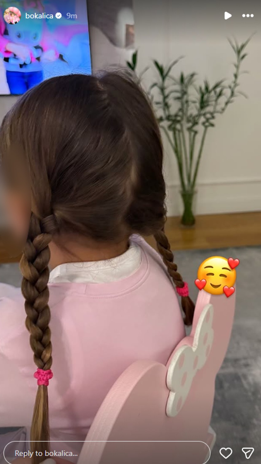 Bojana pokazala ćerku Mitru