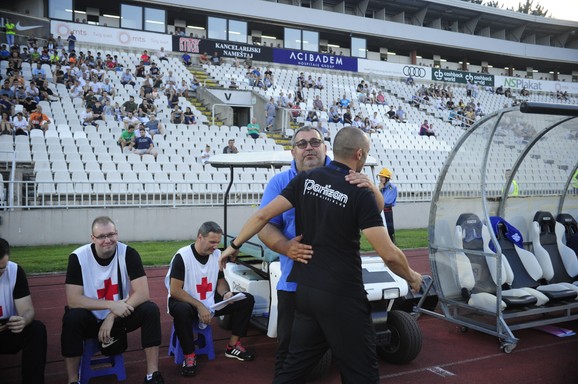 Pozdrav Nenada Milovanovića i Žarka Lazetića