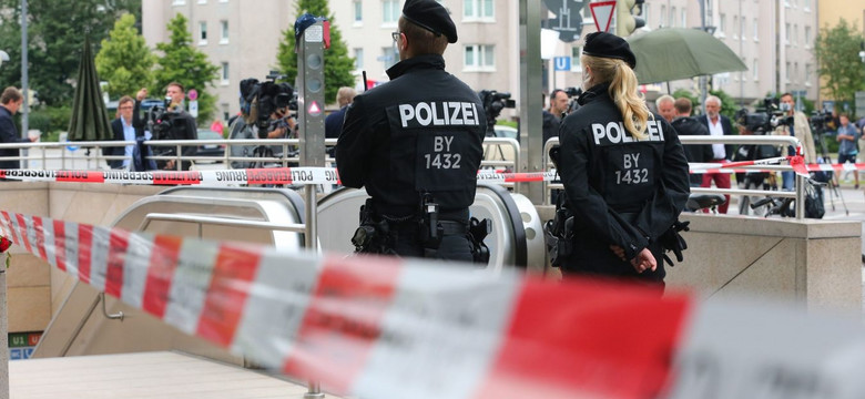 Policja: Wśród ofiar strzelaniny w Monachium jest pięcioro nastolatków