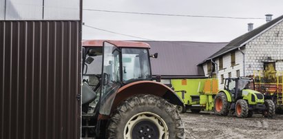 Tragedia w gospodarstwie pod Warką. Drewniane skrzynie zabiły dwoje pracowników. Nie mieli żadnych szans