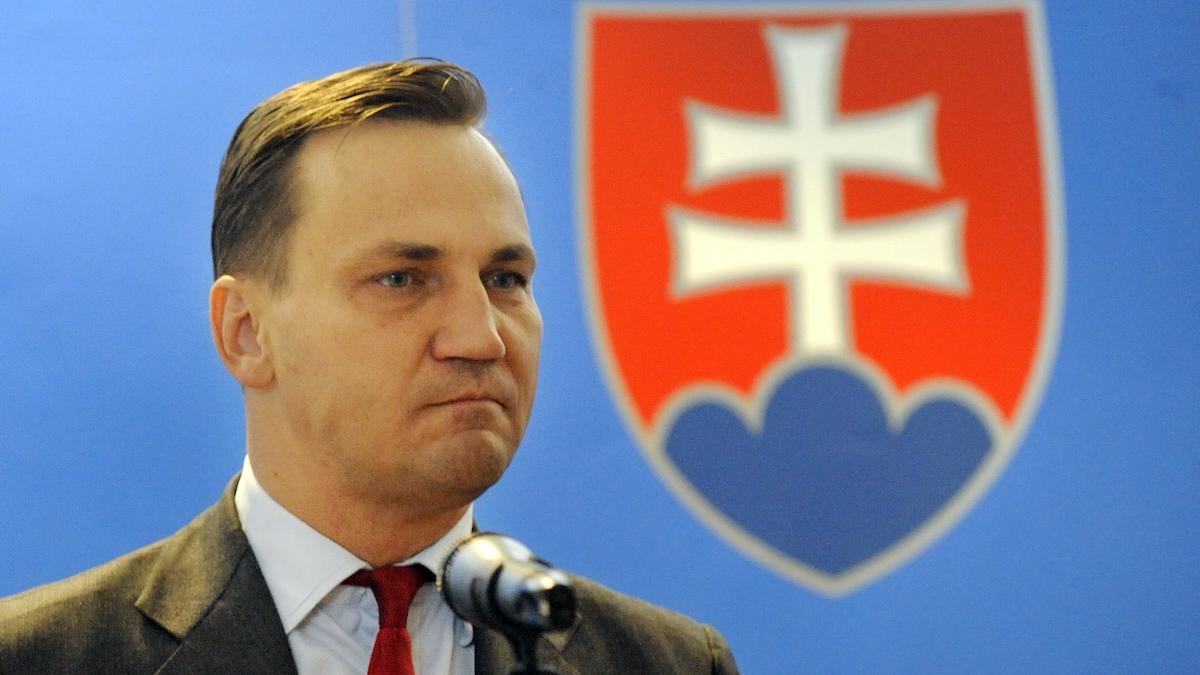 Poľský minister zahraničných vecí Radoslaw Sikorski na archívnej fotografii.