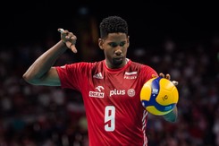 Wilfredo Leon już po operacji kolana. 'Pacjent dał radę'