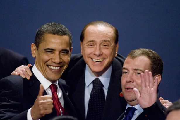 Barack Obama, Silvio Berlusconi, Dimitrij Miedwiediew po szczycie G20 w Londynie. Fot. Bloomberg