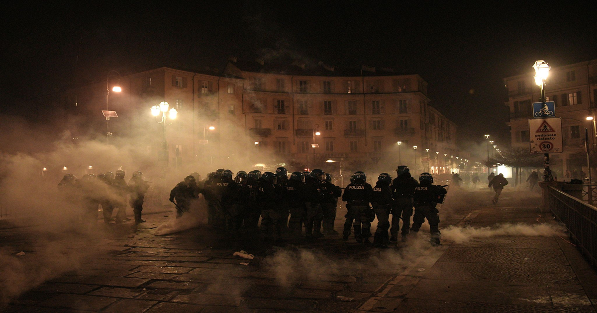 Schwere-Ausschreitungen-in-Turin-ber-100-Sicherheitskr-fte-verletzt