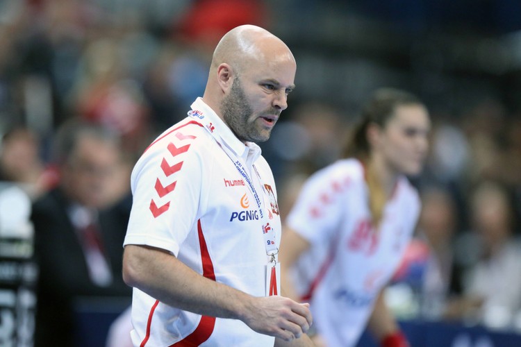 Polki przegrały 18:24 w meczu z Serbkami