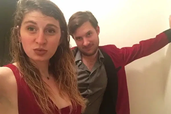 Sa devojkom sam otišao da PRVI PUT PROBAM ORGIJE, a onda sam usred GRUPNOG ODNOSA shvatio ISTINU O SEBI koja me je umalo koštala veze: Očekovao sam raskid, a DOČEKAO NEOČEKIVANO