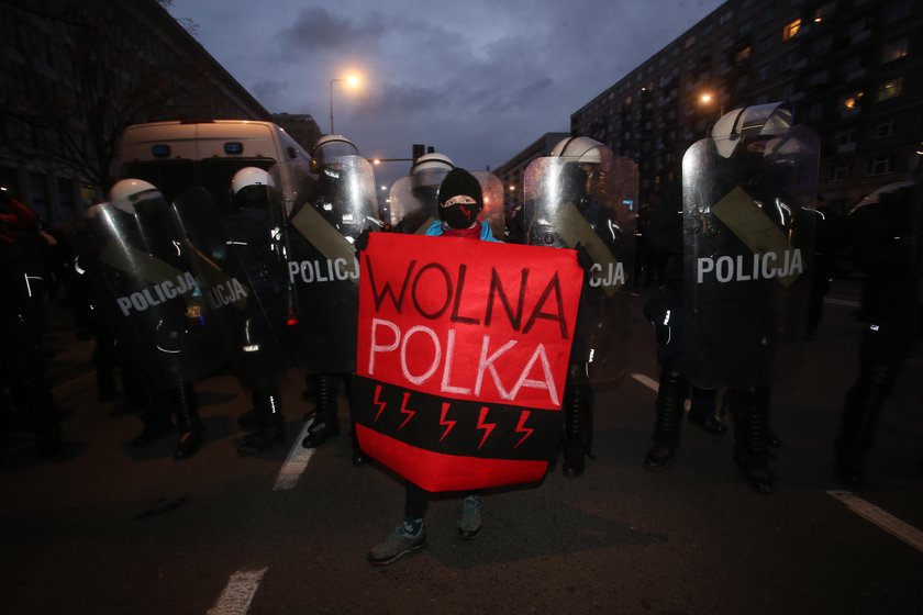 Protest kobiet w Warszawie