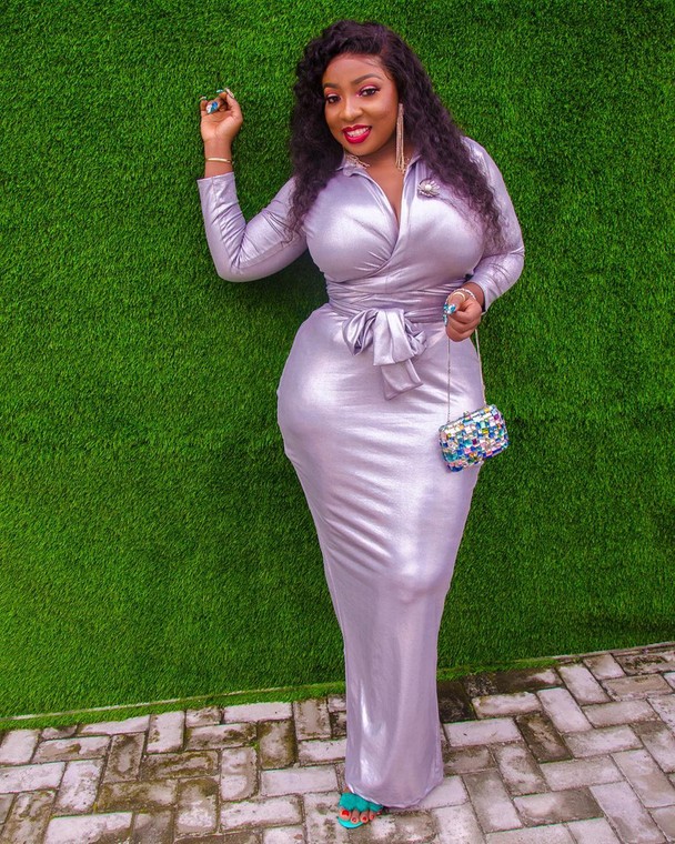 Anita Joseph spotted naked with mystery man in new bathroom video [Instagram/AnitaJoseph8] 