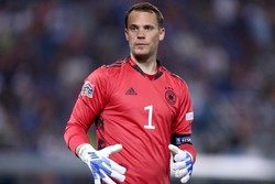 Niemcy osłabieni w meczach z Węgrami i Anglią.  Neuer i Goretzka zakażeni