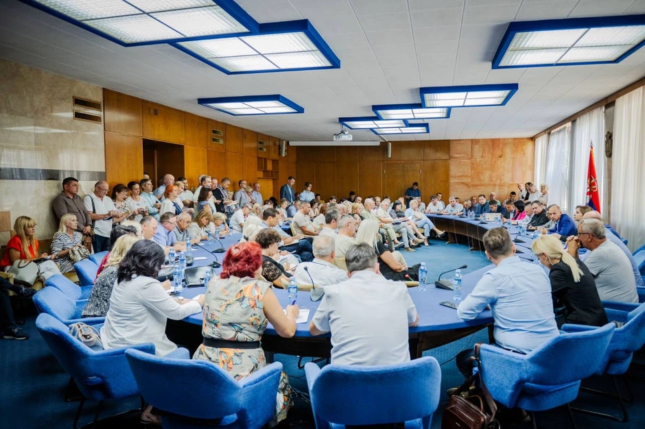 Ministar Lončar sa direktorima svih zdravstvenih ustanova u Srbiji 