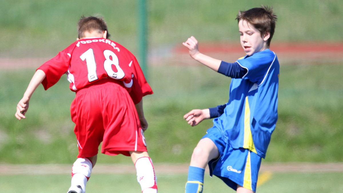 Znamy już wszystkich uczestników wielkiego finału krajowego 5. Turnieju Orlika o Puchar Premiera RP, który odbędzie się w dniach 15-18 października 2014 roku w Warszawie. W szesnastu województwach wyłoniono zwycięzców w poszczególnych kategoriach wiekowych - w sumie 64 drużyny.