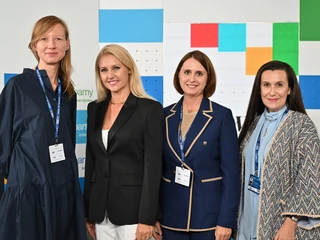 Od lewej: Agnieszka Filipiak (Forbes Women), Agnieszka Kłos-Siddiqui (Provident), Anna Grabowska (Żabka Polska), Zofia Bugajna-Kasdepke (SEC Newgate CEE)