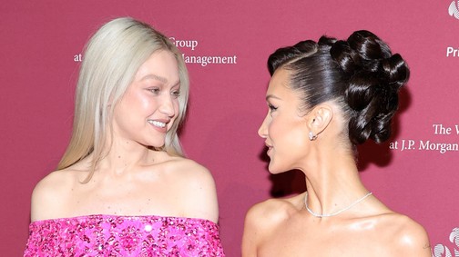Egy 63 éves (!) ruhában ment jótékonysági bálba Bella Hadid, és egy istennő benne
