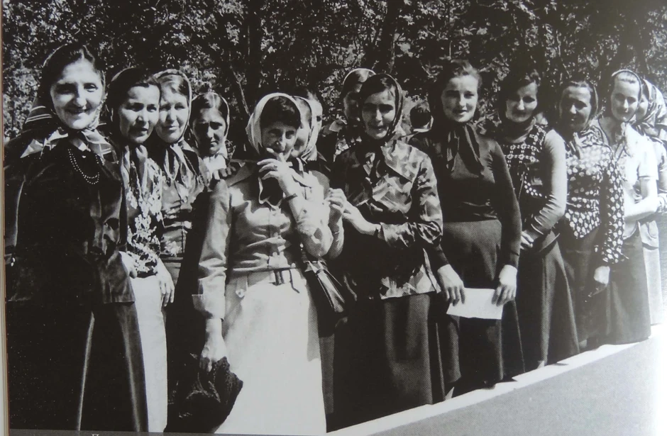 Pletilje na modnoj reviji u Sirogojnu