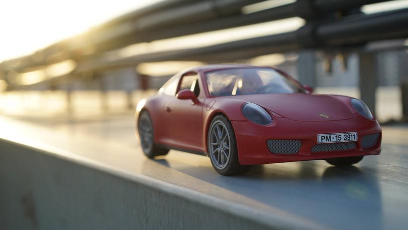 Porsche, Mini & Co.: Beliebte Playmobil-Sets im Vergleich