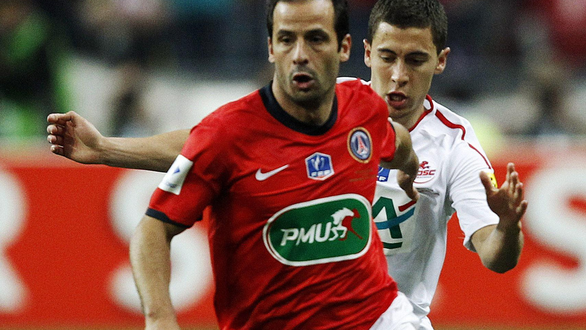 Były reprezentant Francji Ludovic Giuly podpisał roczny kontrakt z 17. drużyną minionego sezonu Ligue 1, FC Lorient, poinformowało "L'Equipe".