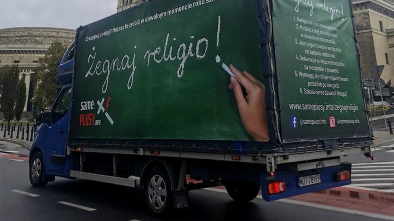 Furgonetka "Żegnaj religio" ruszyła w Polskę