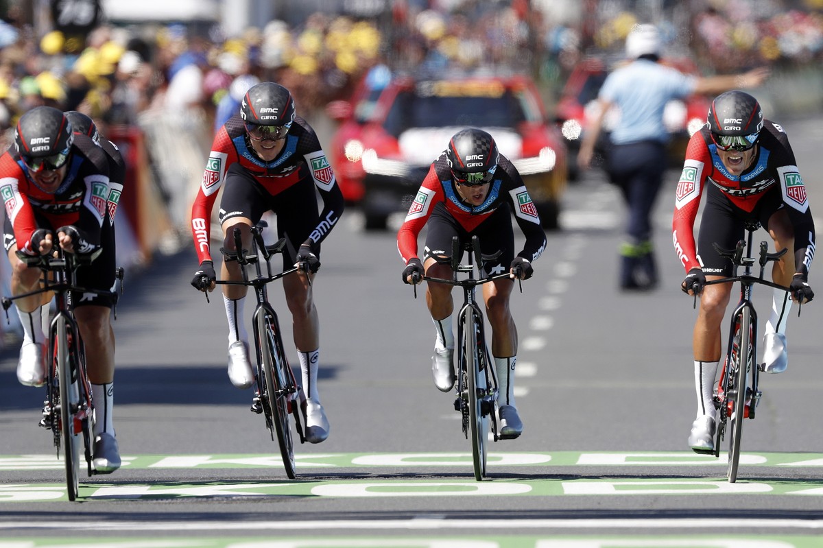 Tour de France: Ekipa BMC najszybsza w jeździe na czas. Greg van Avermaet liderem