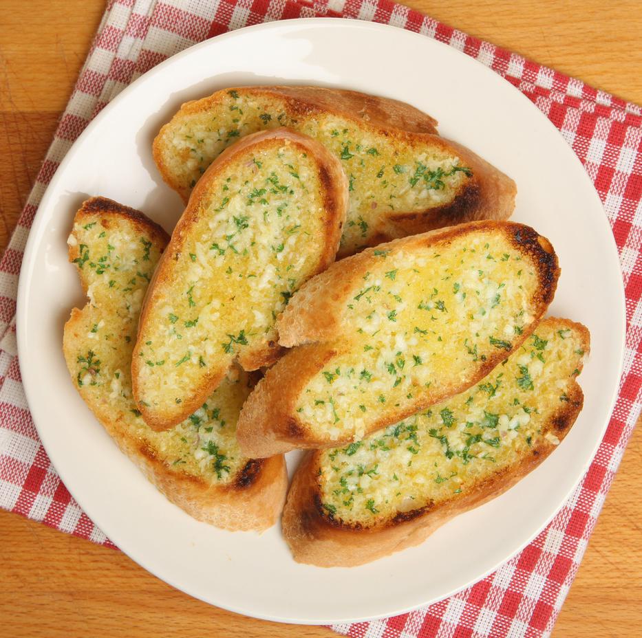 Sütőben sült fokhagymakrémes kenyér: a létező legfinomabb pirítós - Blikk  Rúzs